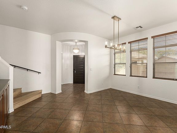 3rd image of 1515 E Apollo Rd