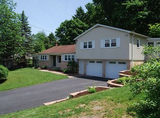 124 Oakmont Rd, State College, PA 16801