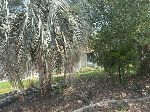 8395 Apple Orchard Rd, Spring Hill, FL 34608