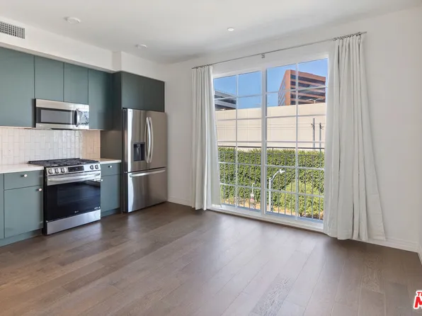 11908 Exposition Blvd, Los Angeles, CA 90064