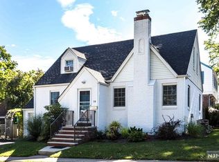 30 Fenimore Rd, Teaneck, NJ 07666