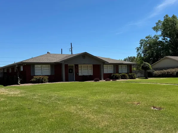 619 E Barton Ave, Greenwood, MS 38930