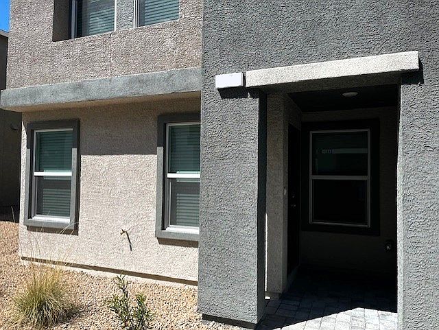 1st image of 4973 Fern Mesa Ave
