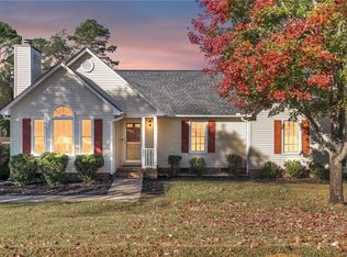 102 Mikenah Ct, Easley, SC 29640