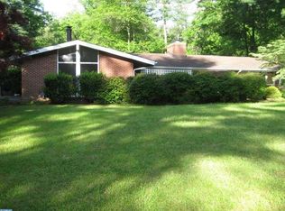 3 Fox Ln, Newark, DE 19711