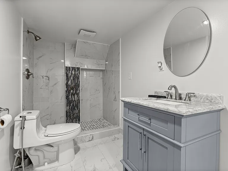 22312 Madison St — Photo 31