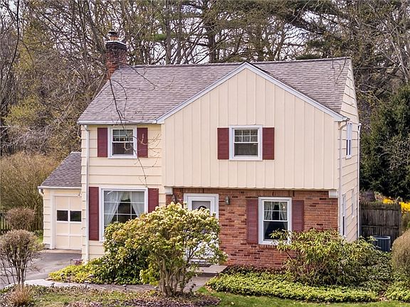 3rd image of 75 Park Ln