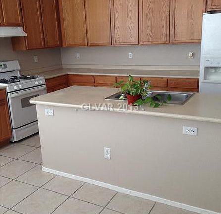 2nd image of 1021 Amber Falls Ln