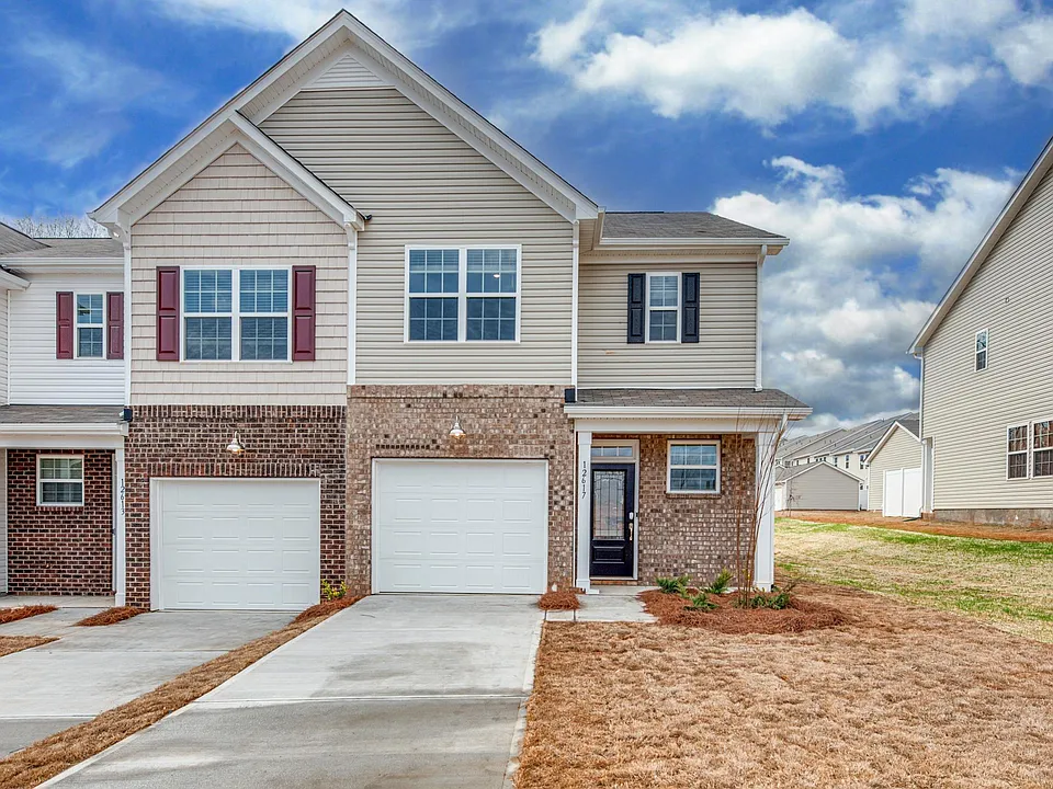 12617 Wandering Brook Dr