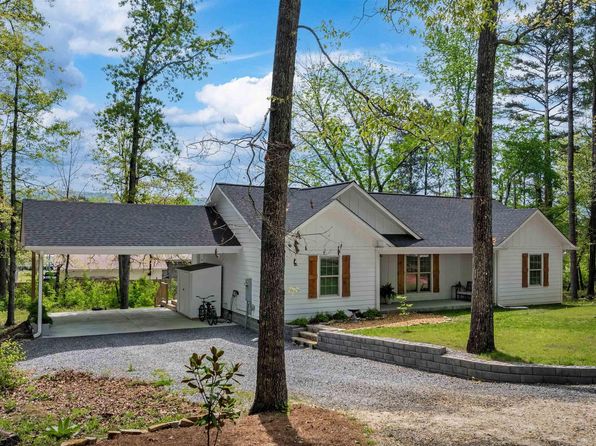 45 Hickory Ln, Valley Head, AL 35989