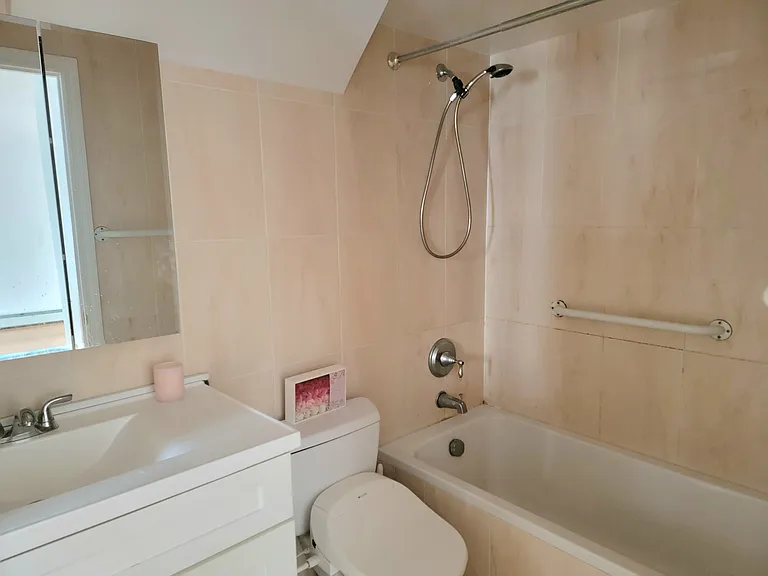 42 Boundary Ave #1 — Photo 14