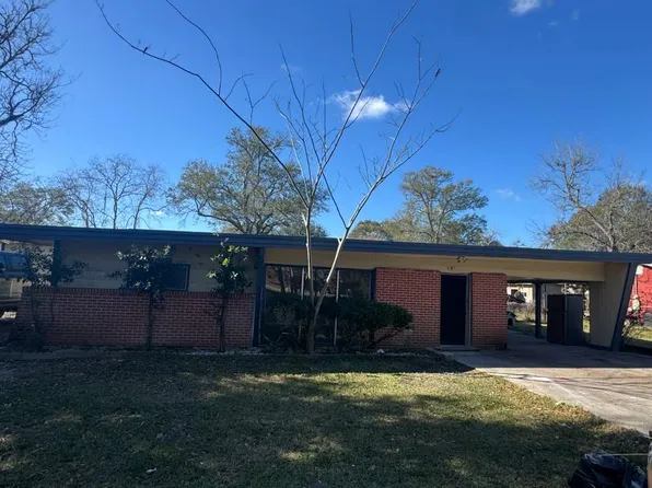 150 Schoolview Dr, Bridge City, TX 77611