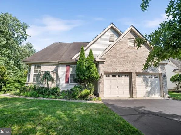 62 Morning Glory Dr, Marlton, NJ 08053