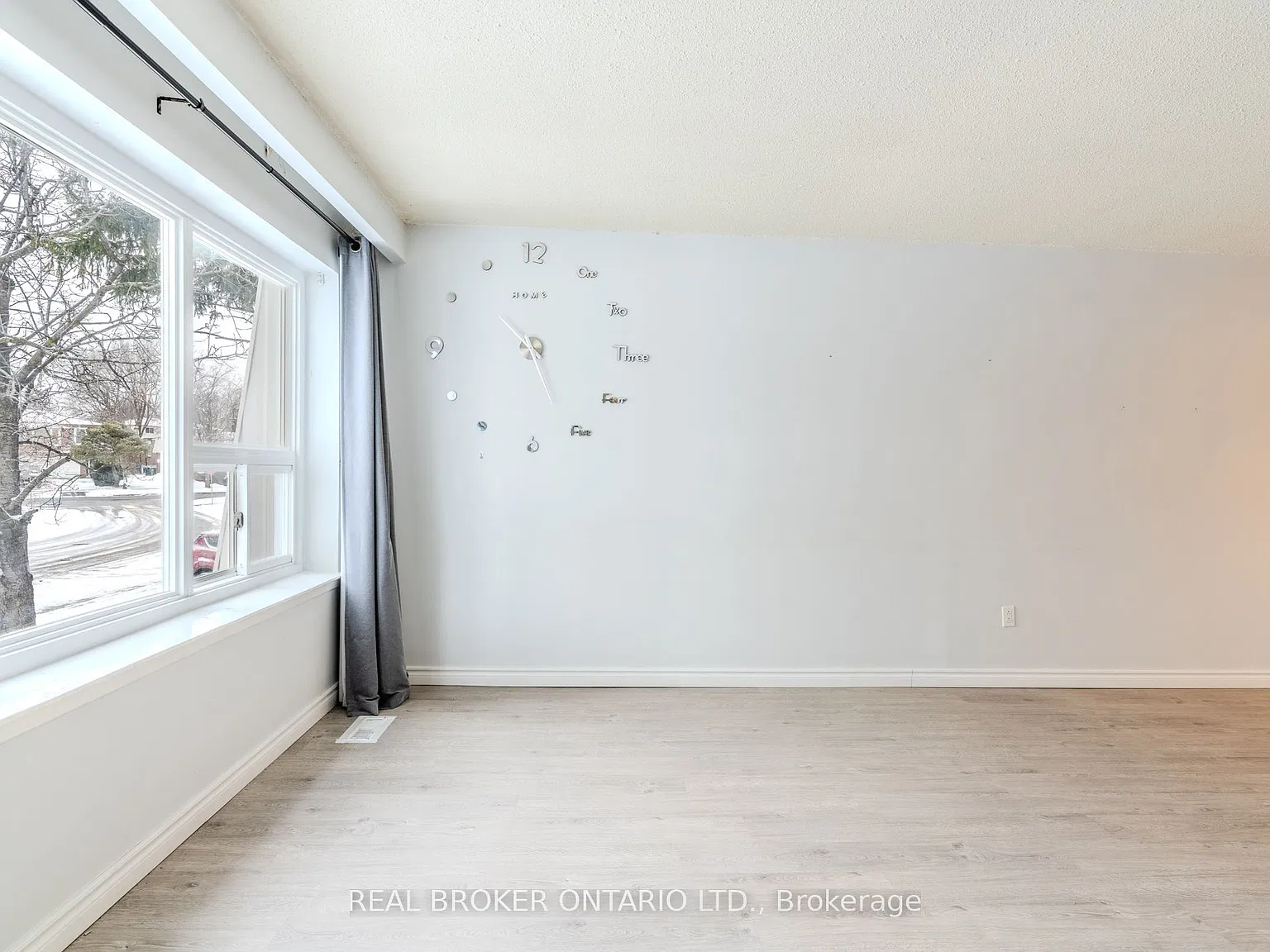 2 bed, $1,600 — Photo 2