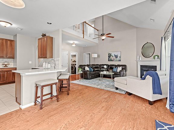 4th image of 709 Beverly Dr