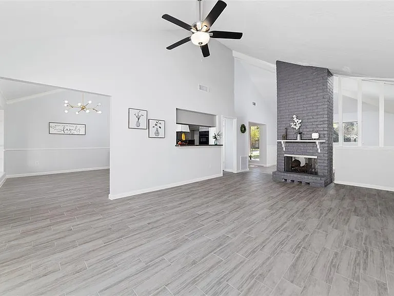 22122 Woodrose Dr — Photo 10