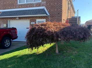 7903 Calvert St, Philadelphia, PA 19152