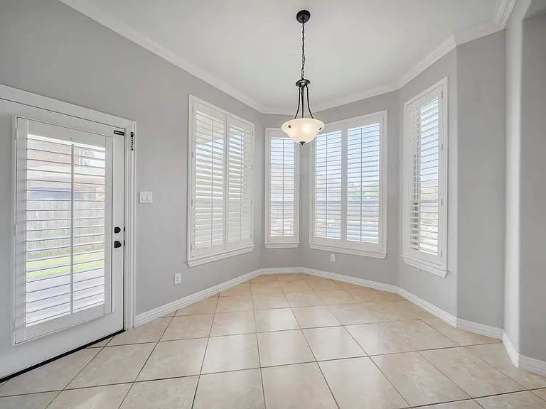 5430 Tyler Park Ln — Photo 14