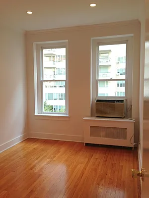 Rented by Manhattan Skyline | media 2