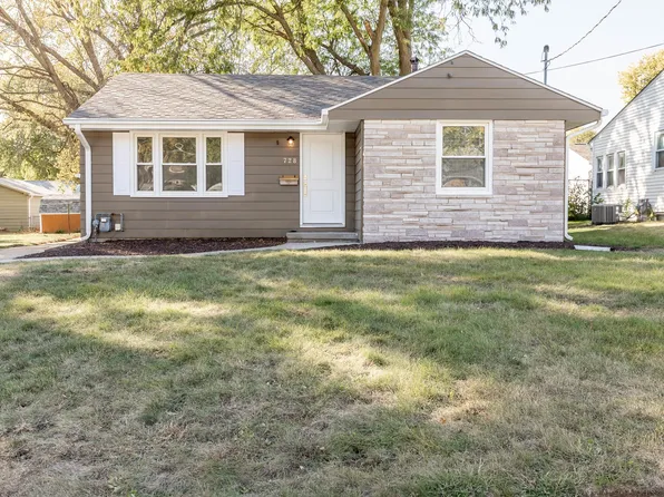 728 20th St, West Des Moines, IA 50265