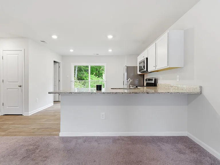 3605 Roselawn Ter — Photo 8