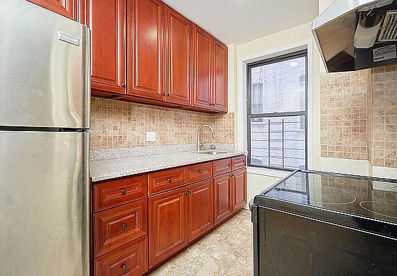 2nd image of 501 W 135th St APT 16