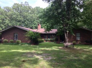 301 Kerry Dr, Crossett, AR 71635