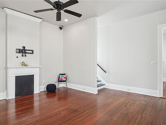 5th image of 7506 Zimpel St