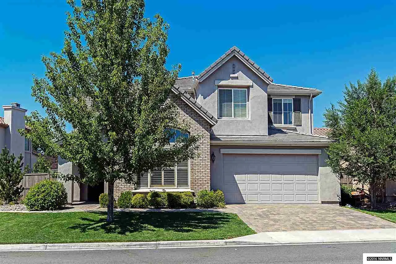 425 Parade Dr photo 1