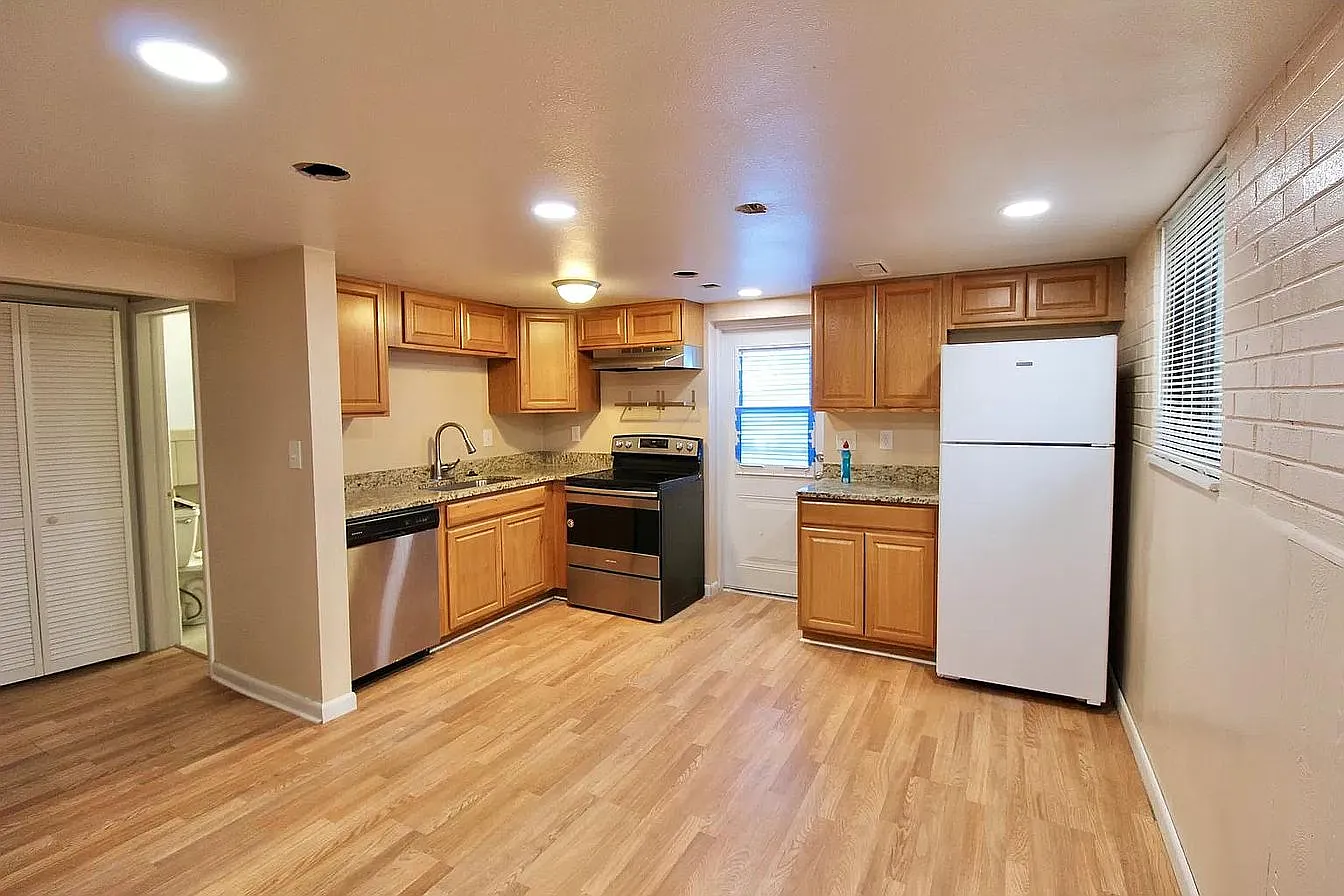 Charming 2-Bed 1-Bath Duplex Retreat in Aurora Cozy Living at 2029 Kenton St, Unit B! — Photo 4