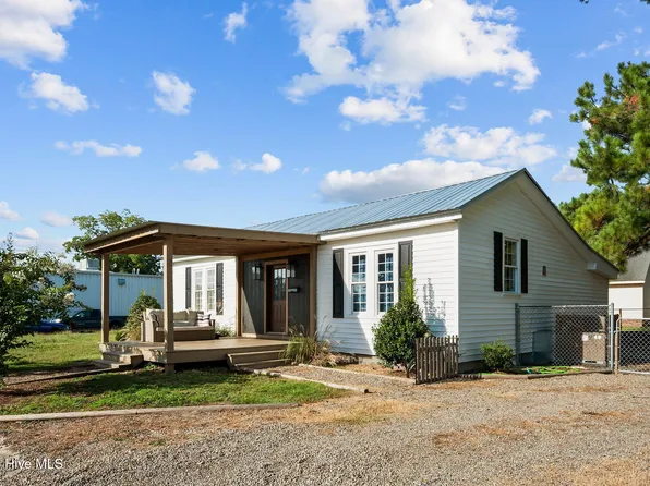 97 Cooper Street, Winterville, NC 28590