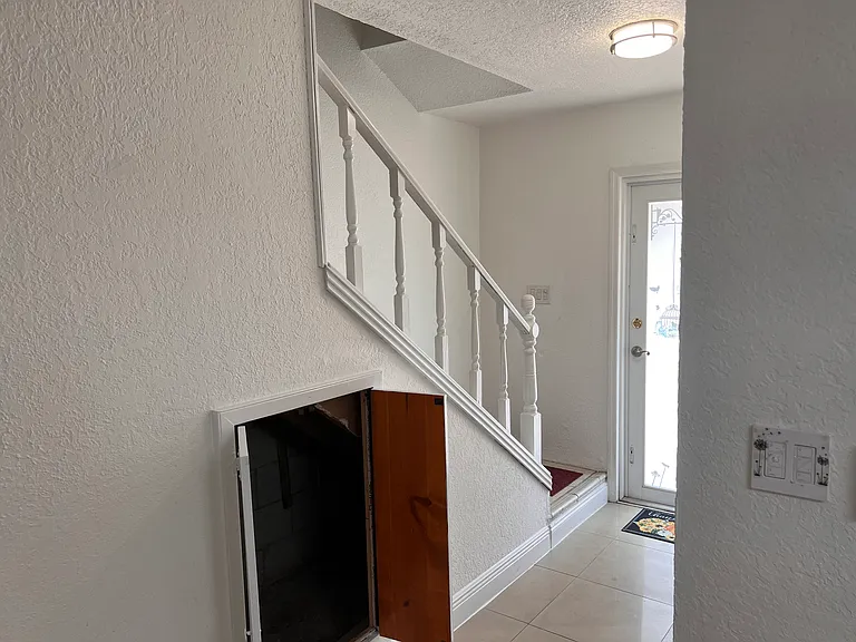 17067 NW 56th Ct — Photo 35