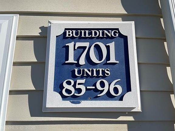 3rd image of 1701 Liberty Ln APT 92