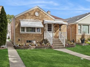 2245 Northgate Ave, Riverside, IL 60546