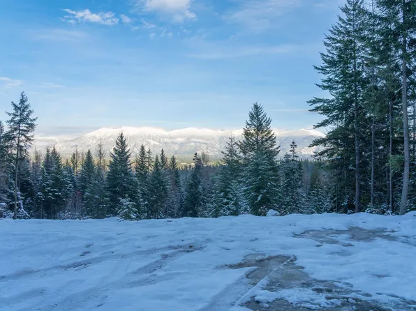 5704 Katka Rd, Bonners Ferry, ID 83805
