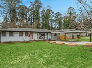 3185 Pinehill Dr, Decatur, GA 30032