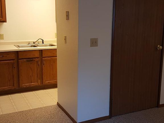 Front door view_kitchen_03222019