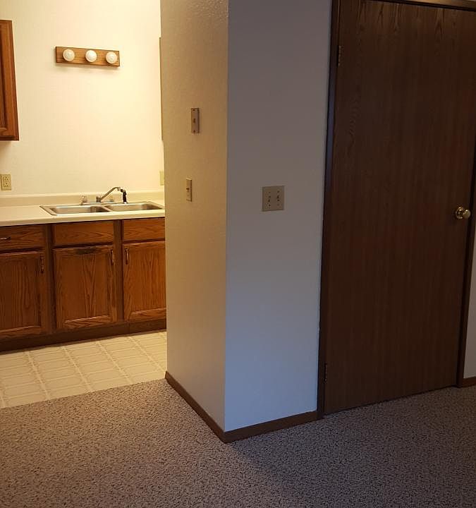 Front door view_kitchen_03222019