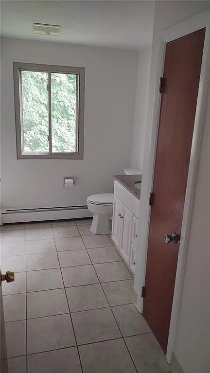 2 bed, 1.0 bath, 1000 sqft, $2,000 — Photo 4