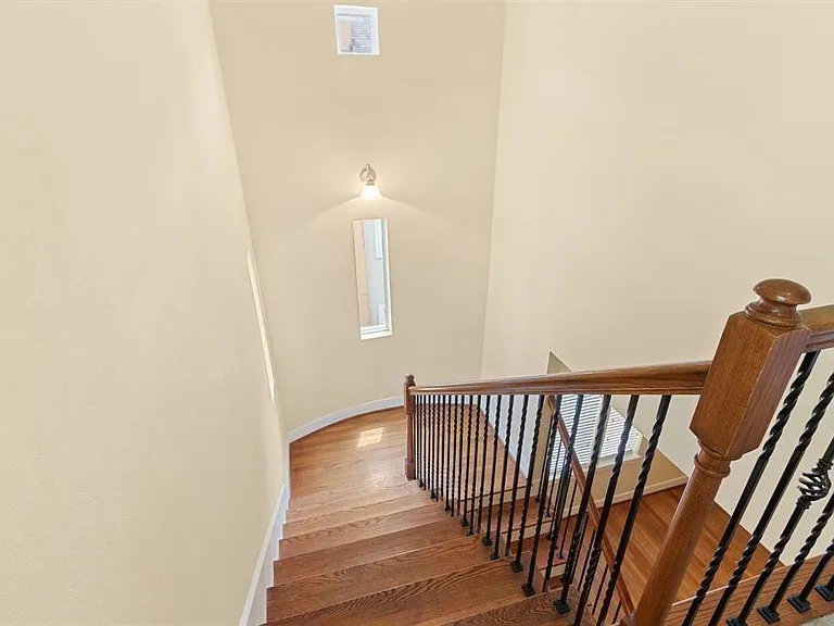5734A Kansas St — Photo 16