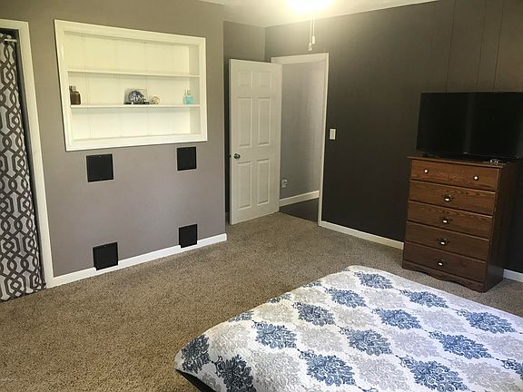 4th image of 8514 E Yz Ave