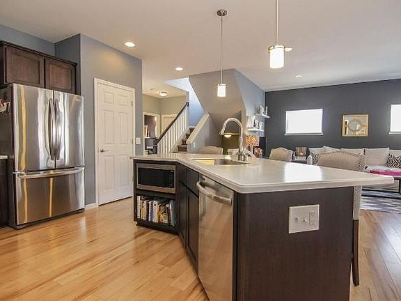 4th image of 9334 Ancient Oak Ln