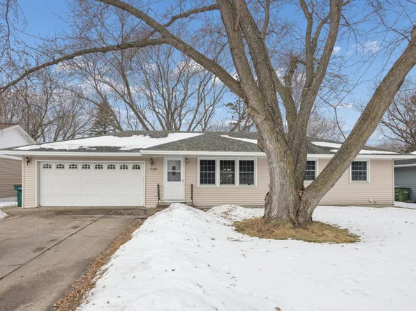 11208 Jefferson St NE, Blaine, MN 55434