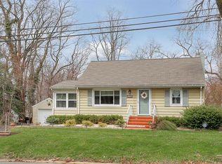 107 Manalapan Ave, Freehold, NJ 07728