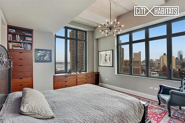 Sold by Citi Habitats | media 4