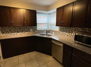 3785 Mayfield Rd, Cleveland Heights, OH 44121