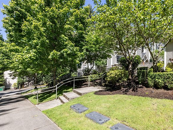 4th image of 16418 NE 91st Street #A7