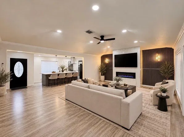 2326 Briarview Dr, Houston, TX 77077