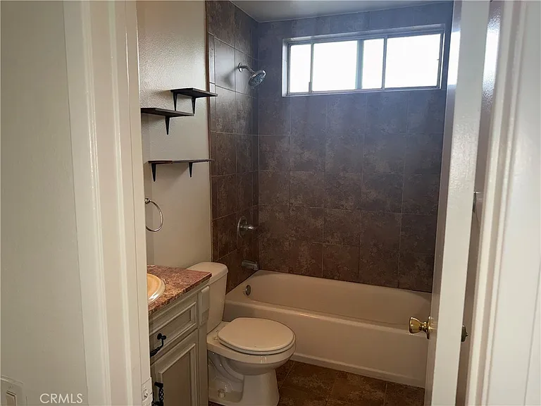 16703 Lynn Ln #D — Photo 12