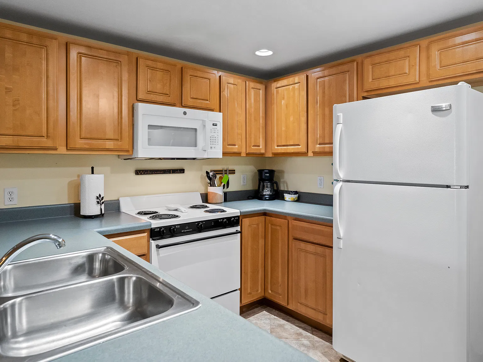 1 bed, $895 — Photo 2